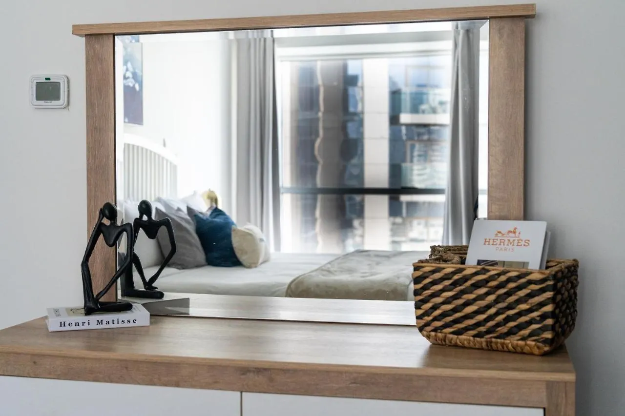 Higuests - Luxe Apartment With Incredible Marina Views Dubai